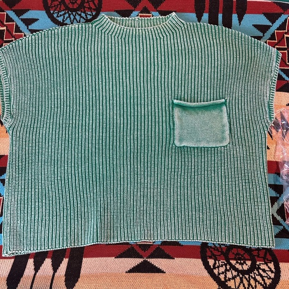 Sweaters - Zenana Crop Sweater - NWOT